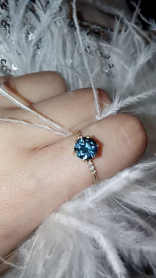 10k gold Lab VS2 Fancy Blue Diamond Ring 6.5