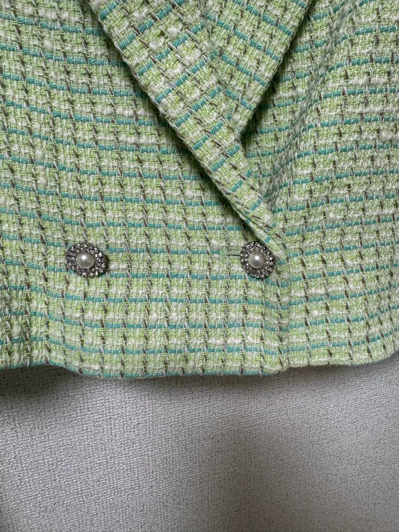 Zara Cropped Tweed Blazer - Size M image indicator(2)