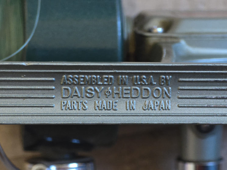 Vintage Heddon 212 Spinning FISHING REEL - photo 4
