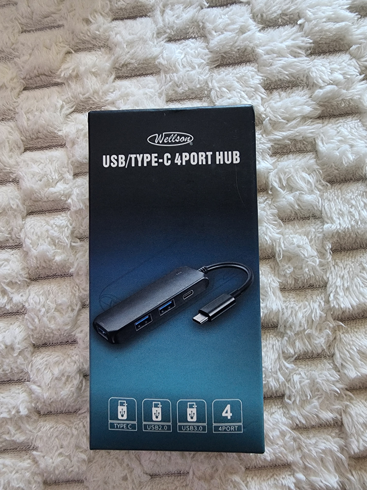 Wellson USB/Type-C 4-Port Hub - New in Box!