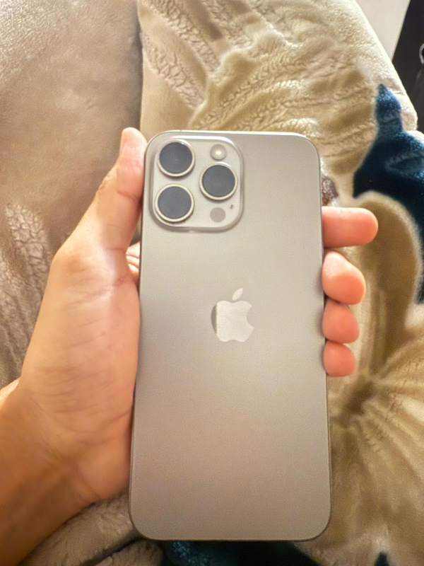 iphone 15 pro max -
