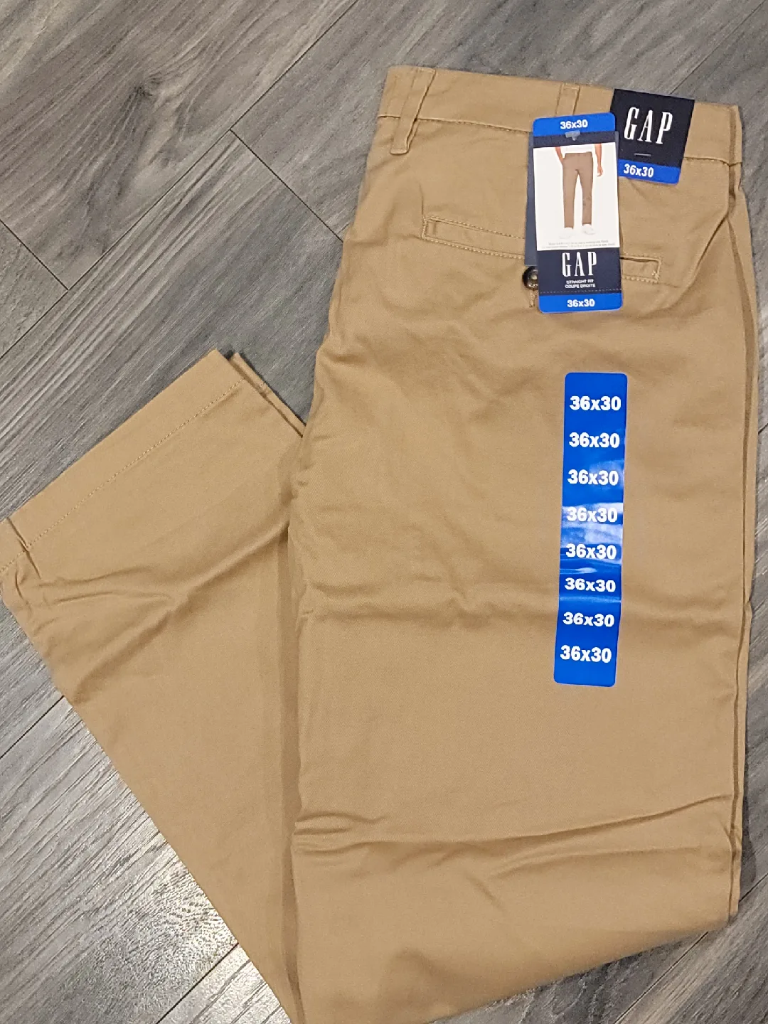 New GAP Khaki Pants - 36x30 thumbnail