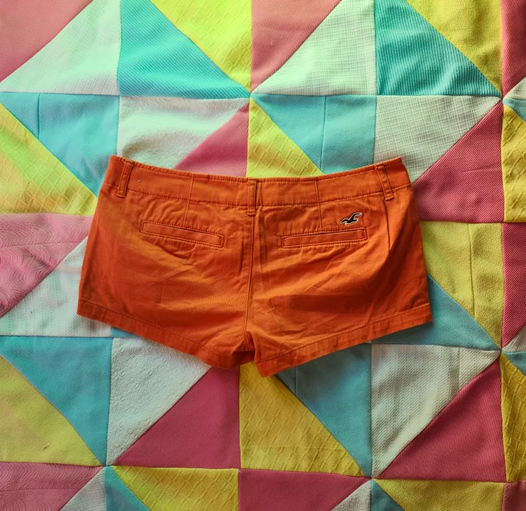 orange 2000s Hollister shorts image indicator(2)