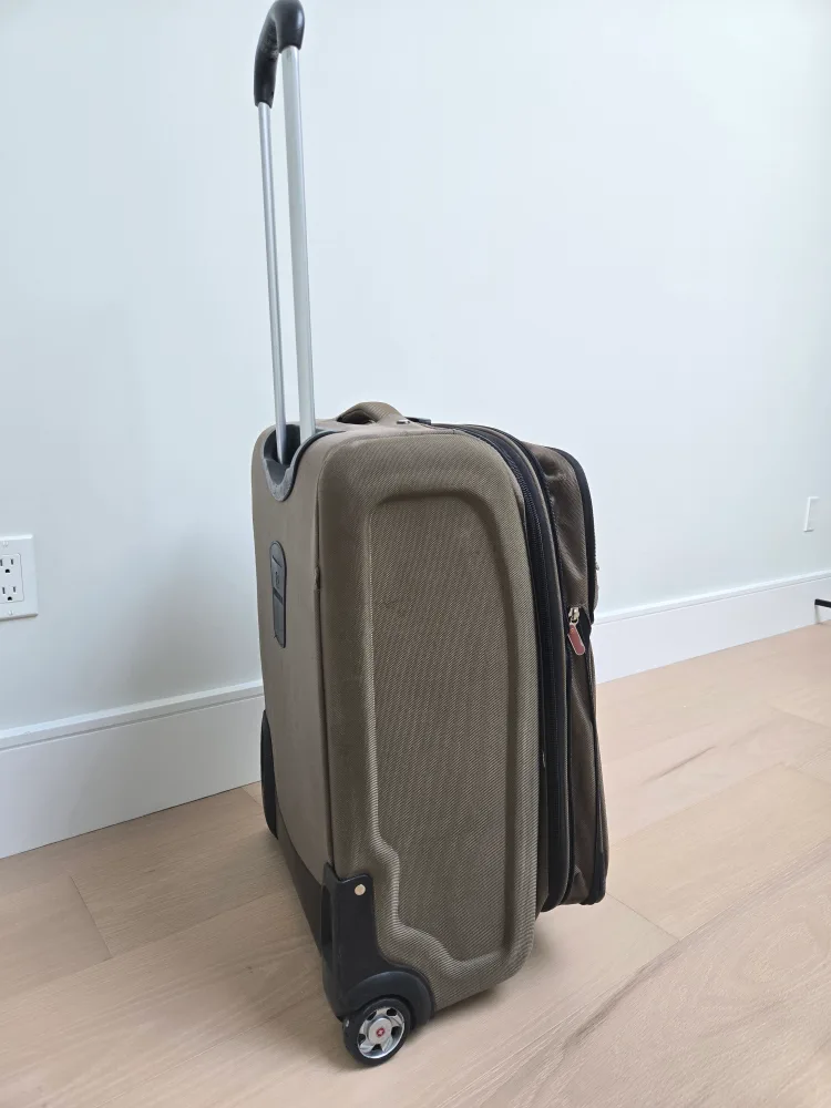 SwissGear Luggage image indicator(3)