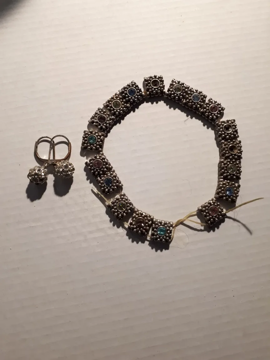 Vintage Silver Tone Bracelet & Earrings Set thumbnail