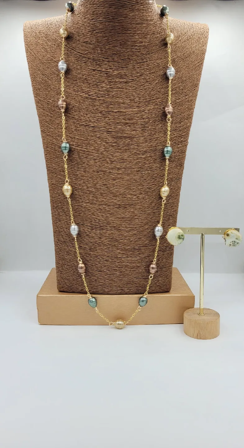 Beaded Necklace and Earring Set thumbnail
