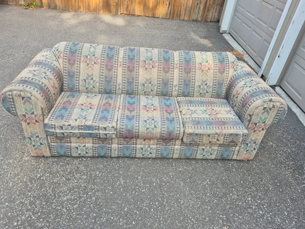 Patterned Three-Seat Sofa image indicator(3)