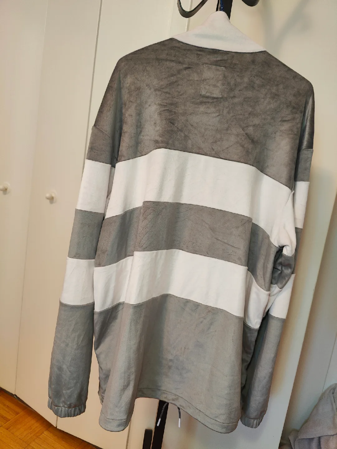 Adidas Striped Velour Track Jacket - Size M image indicator(4)