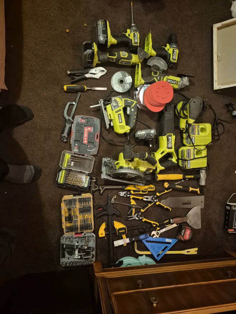 Ryobi & DeWalt Power Tools Bundle thumbnail