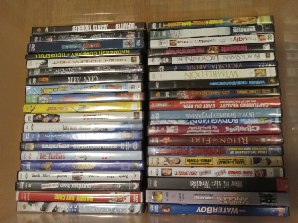 DVD Movie Lot + Hosch DVD Player thumbnail