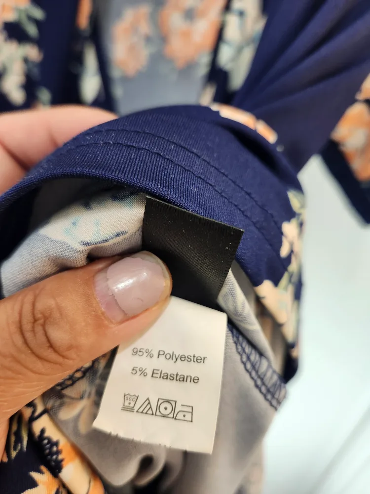 Shein Curve Floral Romper - 3XL thumbnail