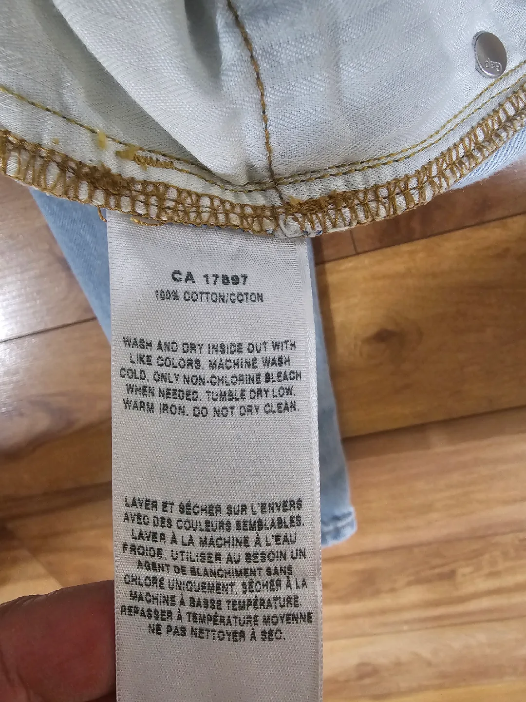 Gap Boyfriend Jeans - Size 28 image indicator(5)