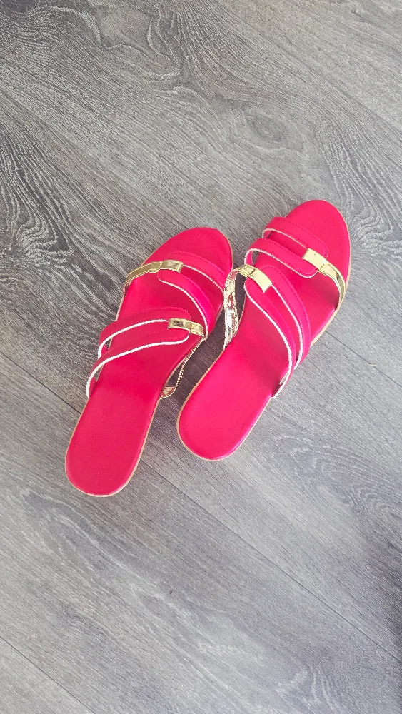 Red & Gold Sandals - Size 40 thumbnail