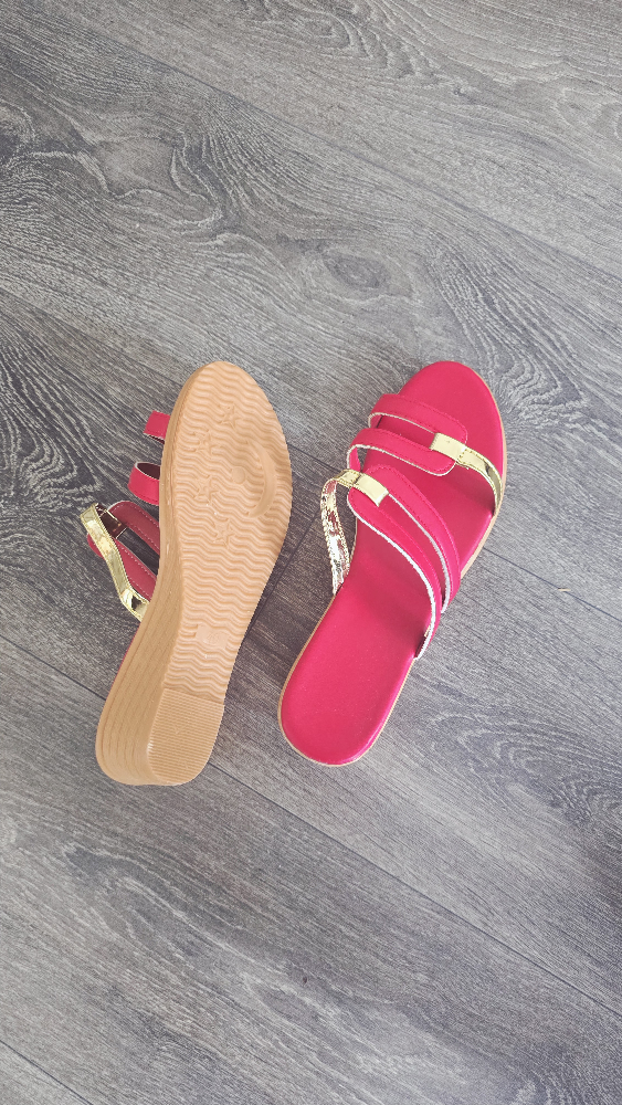 Red & Gold Sandals - Size 40 - photo 2