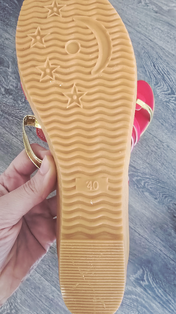 Red & Gold Sandals - Size 40 - photo 3