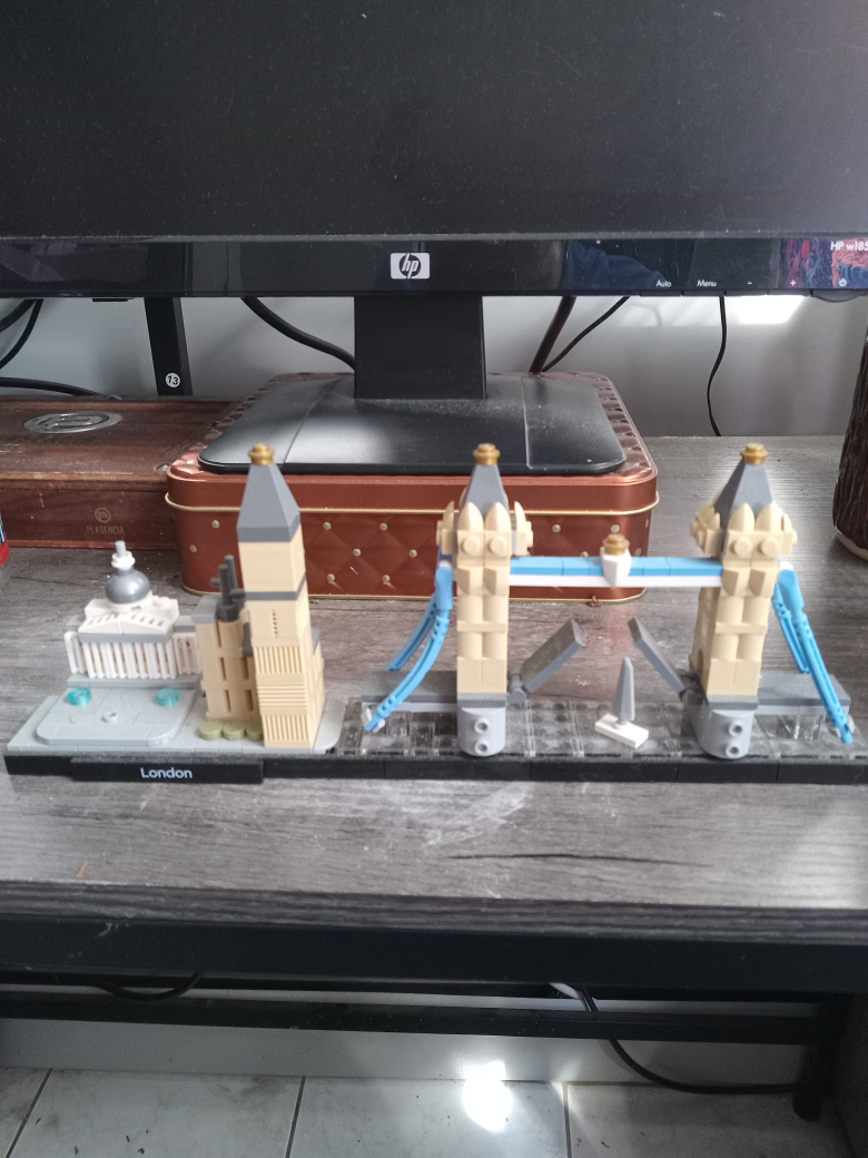LEGO Architecture London Skyline 21034