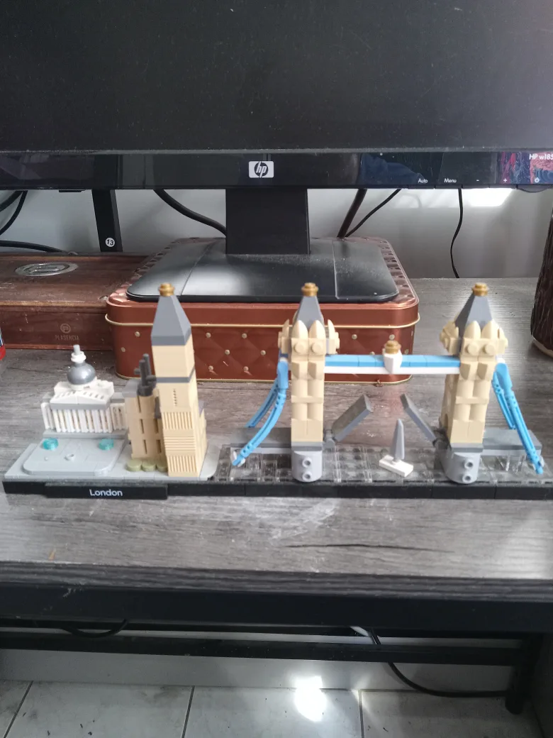 LEGO Architecture London Skyline 21034 thumbnail