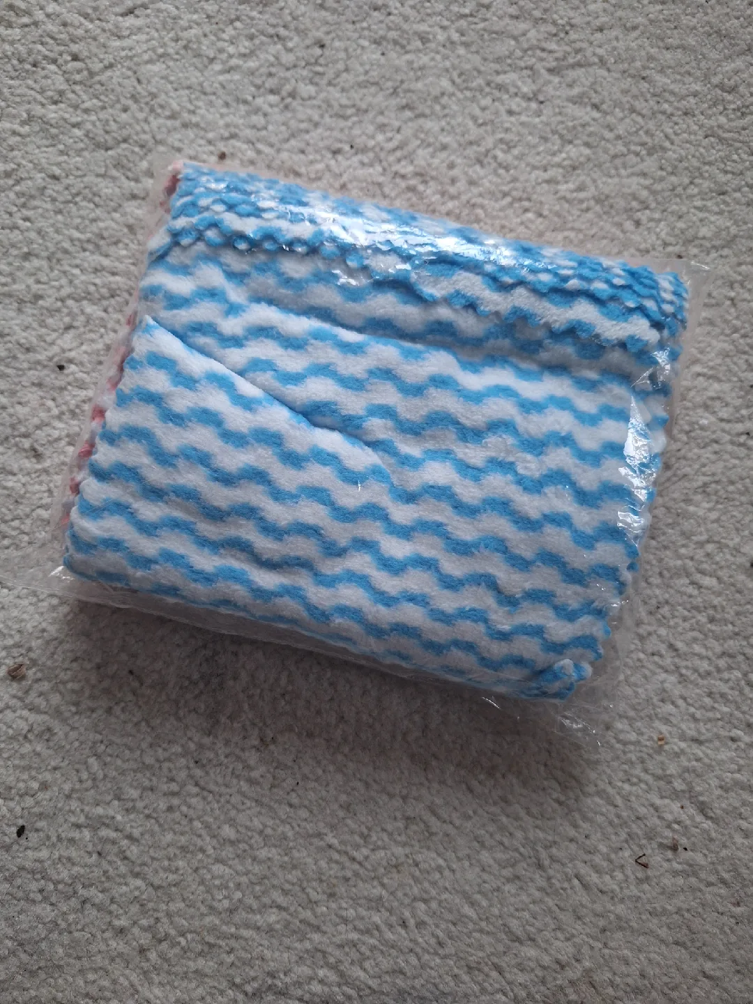 NEW Microfiber Dish Cloths thumbnail