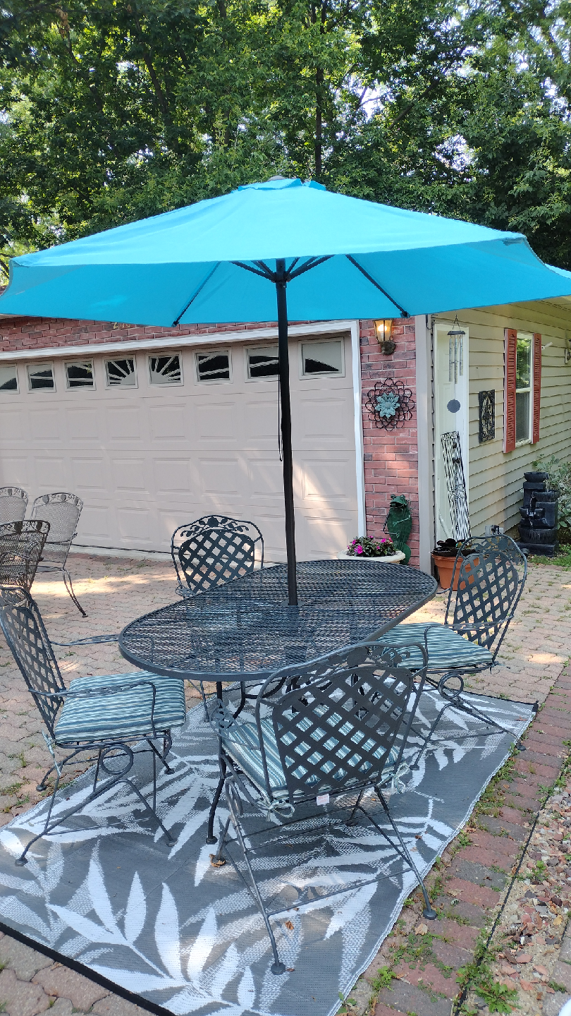 Outdoor Dining Set - Table, 4 Chairs, Umbrella