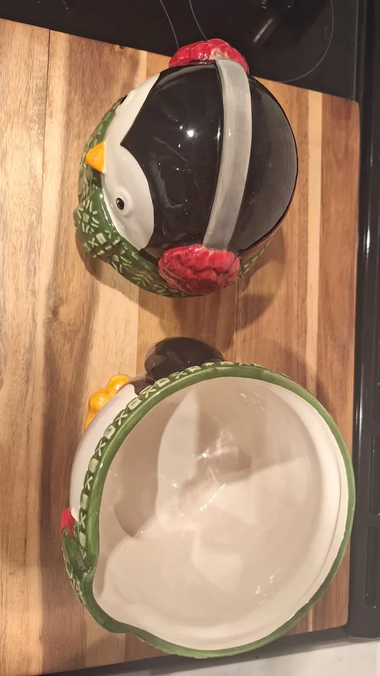 Penguin Cookie Jar image indicator(3)