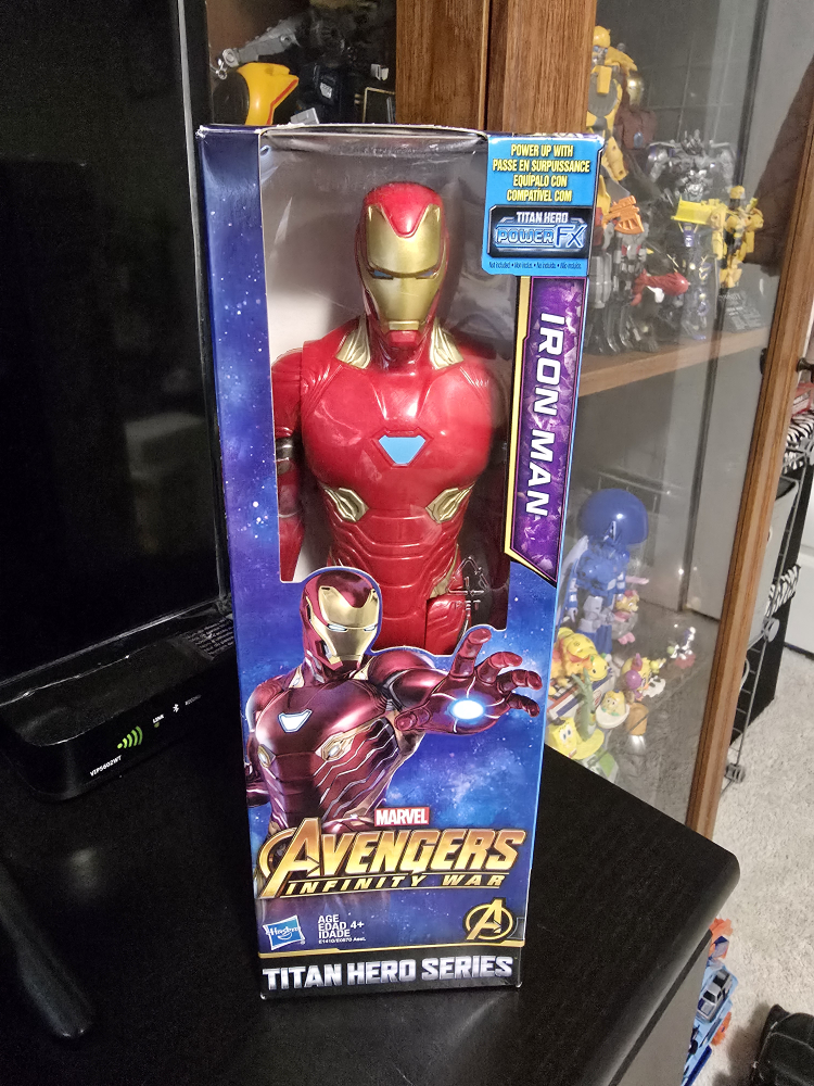 Marvel Avengers Titan Hero Series Iron Man,  etc