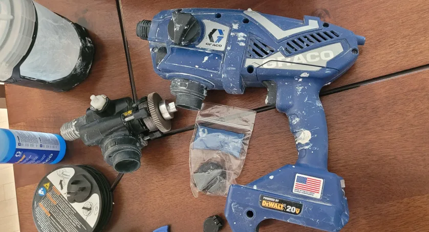 Graco Paint Sprayer parts with Accessories (New motor, tip..) image indicator(7)