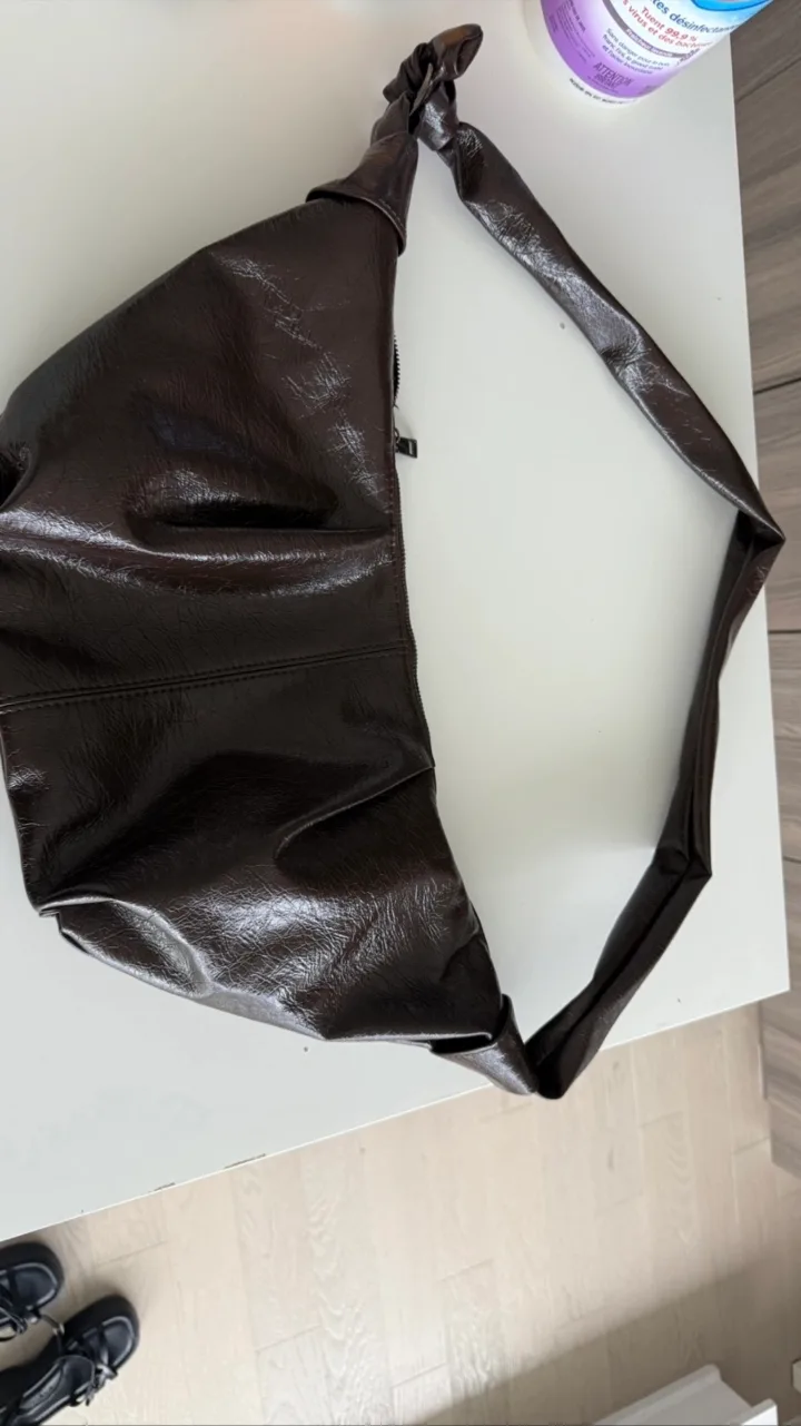 Shoulder bag thumbnail