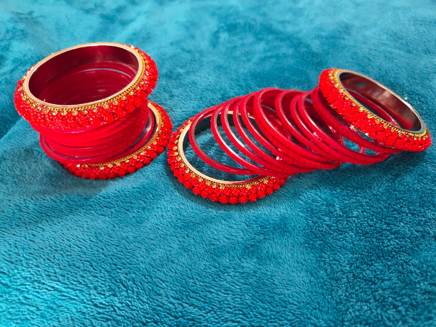 Red Decorative Bangle Set image indicator(3)