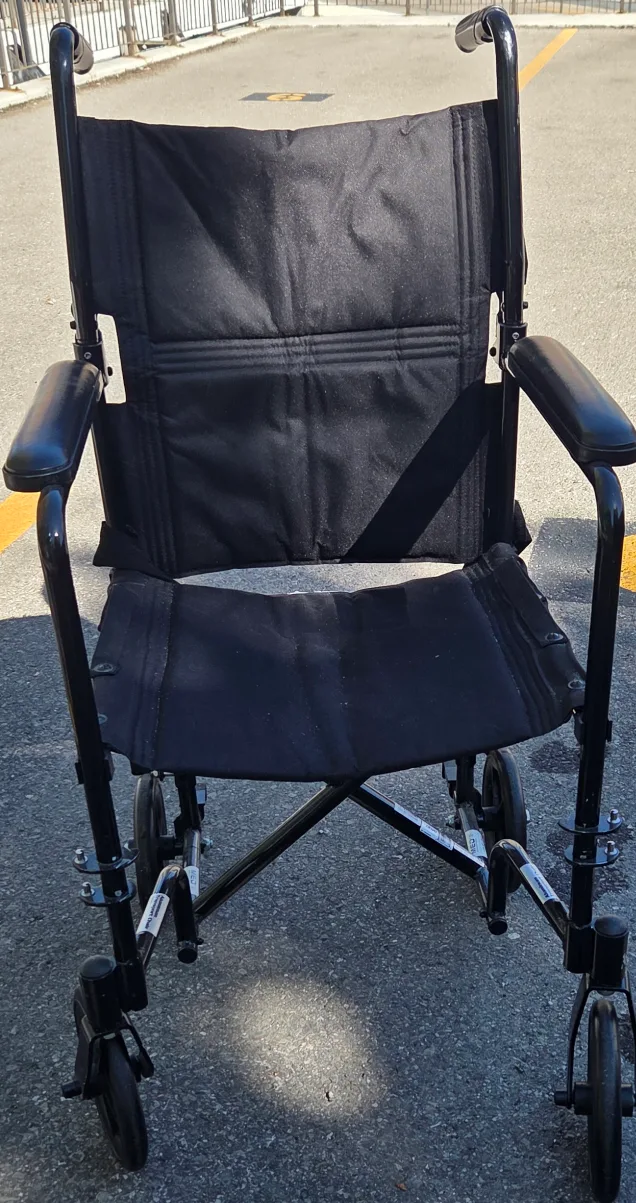 Black Transport Wheelchair image indicator(5)