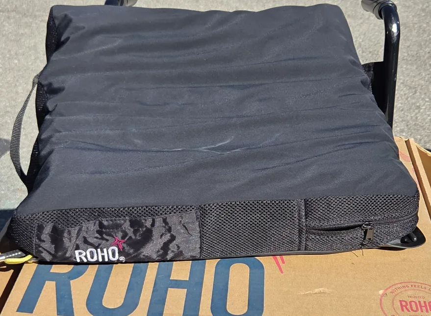 Black Transport Wheelchair image indicator(7)