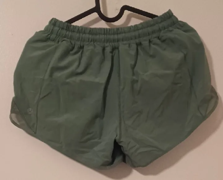 Lululemon Green Running Shorts - Size 6 image indicator(2)