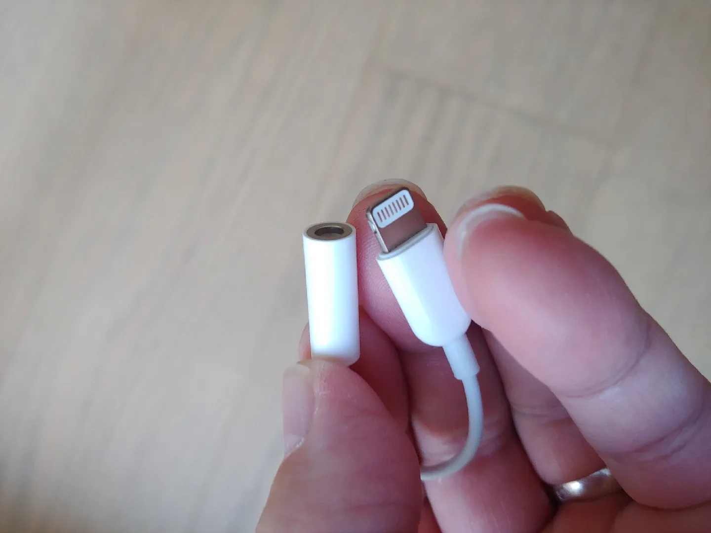 Audio connector for iPhone image indicator(3)