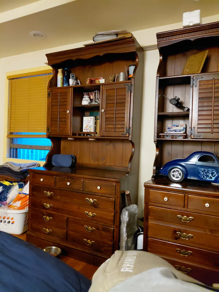 Wooden Hutch with Drawers image indicator(2)