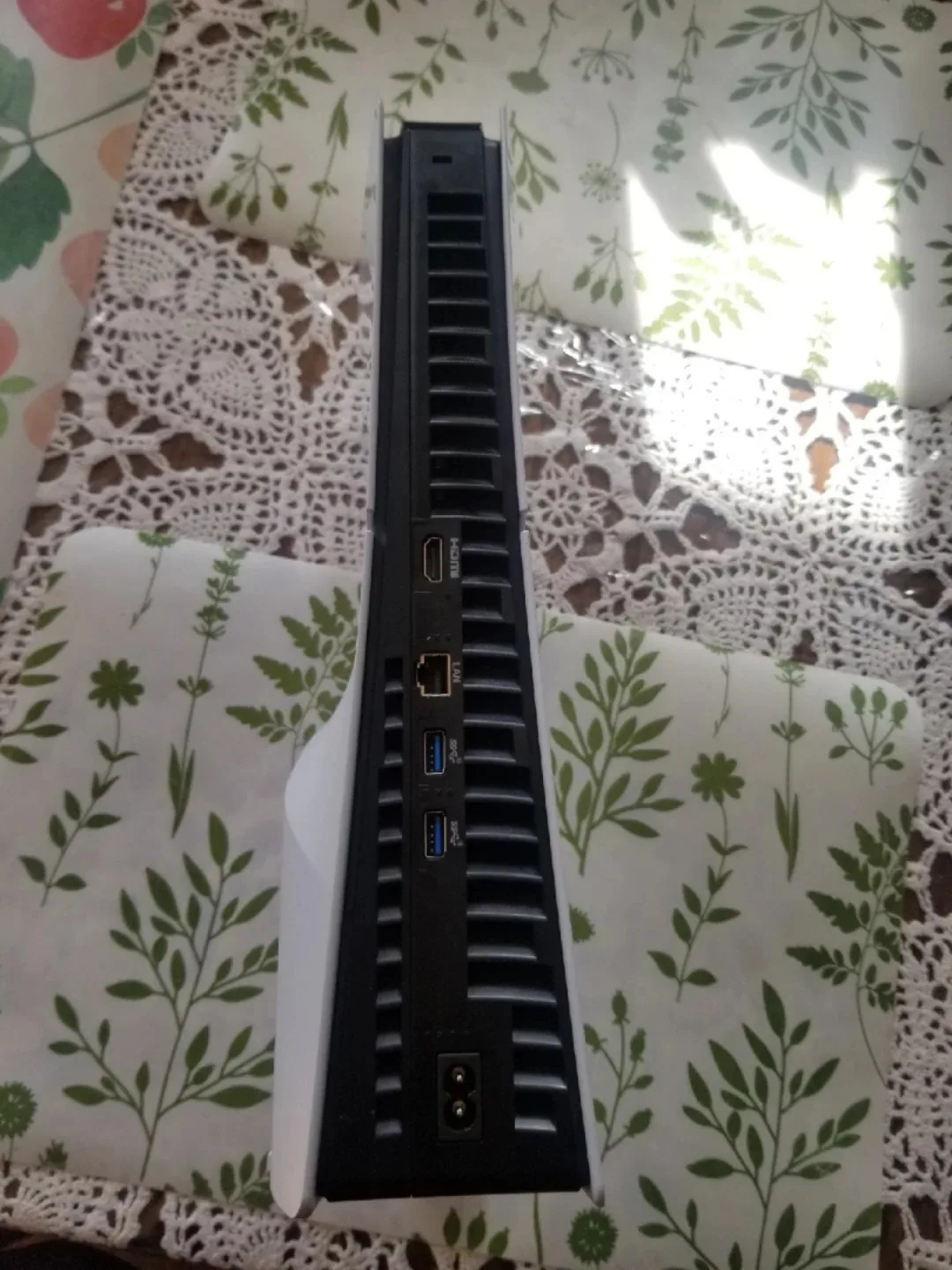 PS5 Slim Disc Edition Console Bundle image indicator(5)