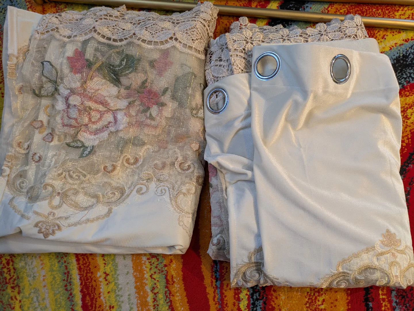 Floral Patterned Curtains image indicator(7)