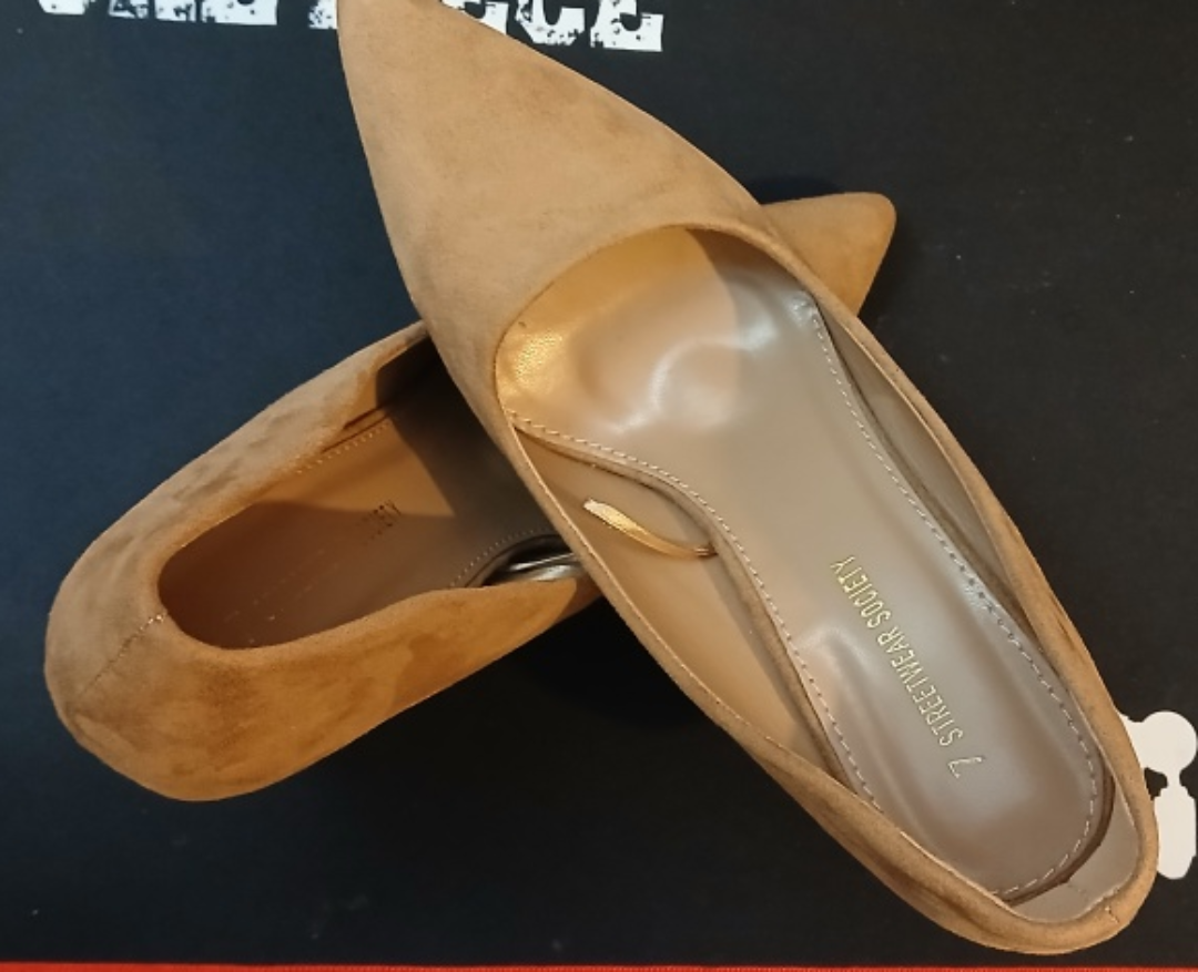 Street Society Tan Heels, Size 7 - photo 4