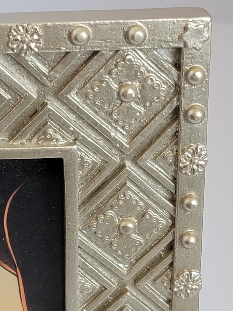 Decorative Gold Picture Frame with a dragon and warrior art image indicator(3)