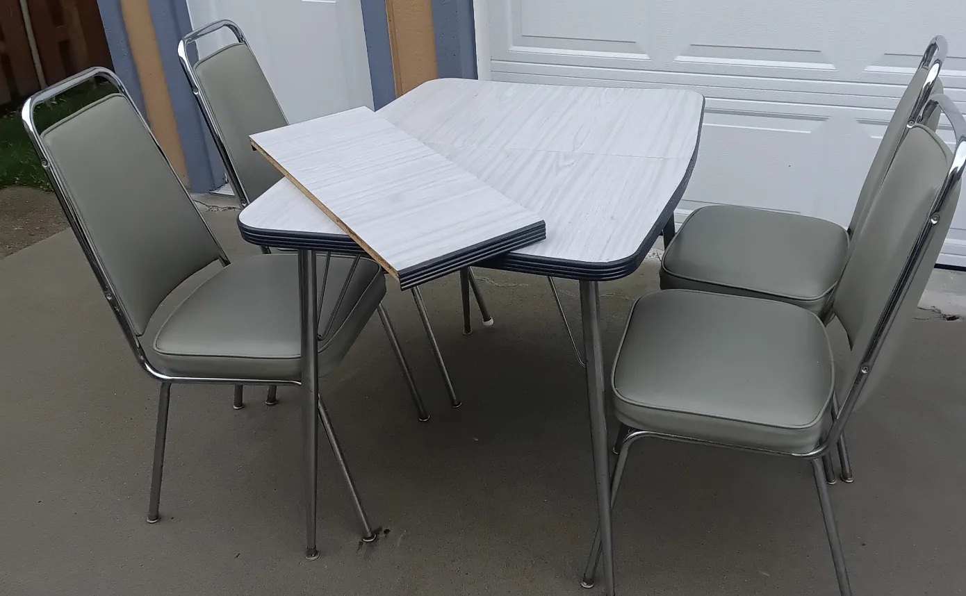 Vintage Retro Formica Chrome Dining Table image indicator(2)