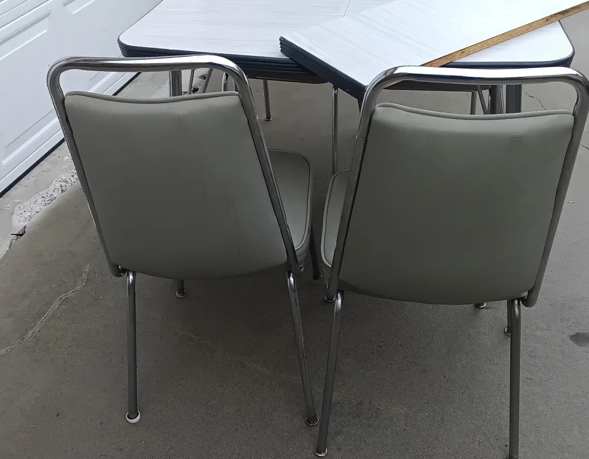 Vintage Retro Formica Chrome Dining Table image indicator(6)