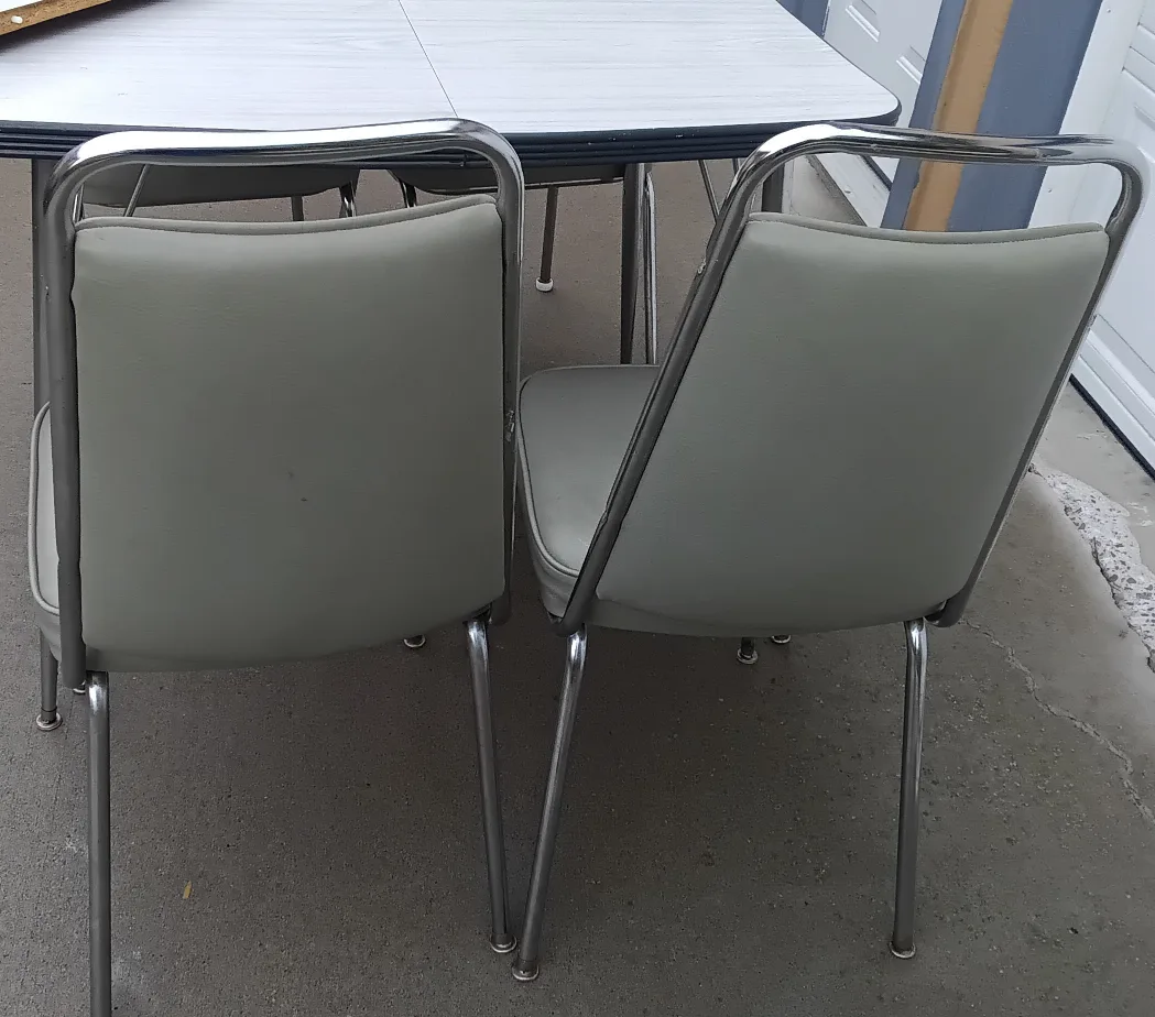 Vintage Retro Formica Chrome Dining Table image indicator(7)