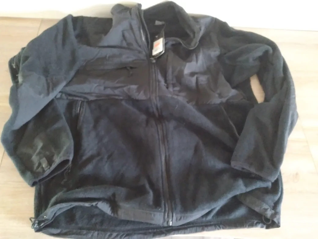 Fourcast Black Fleece Jacket - Size L thumbnail