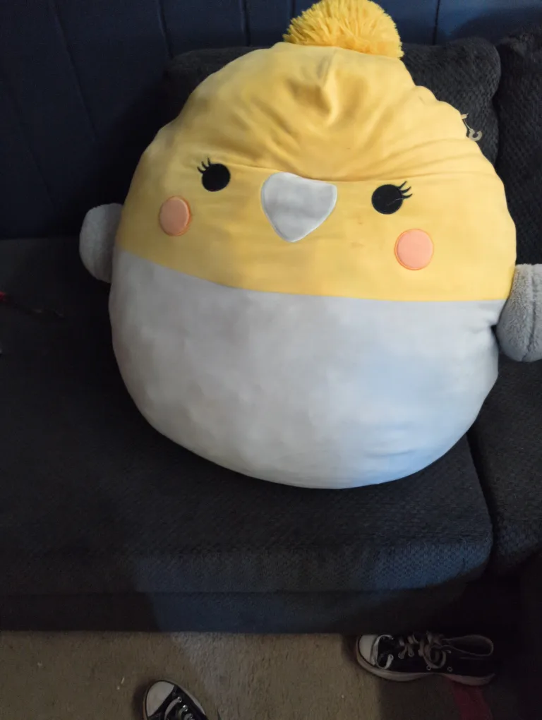 Squishmallows Plush Toy - Yellow & Grey image indicator(4)