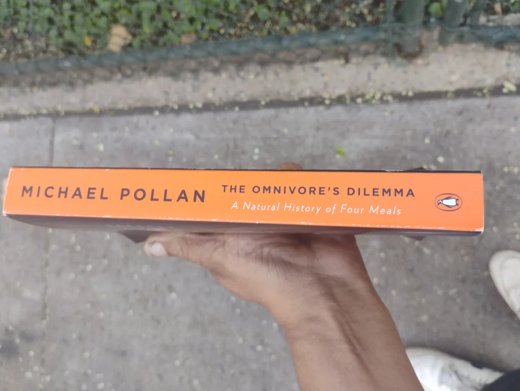 The Omnivore's Dilemma by Michael Pollan image indicator(3)