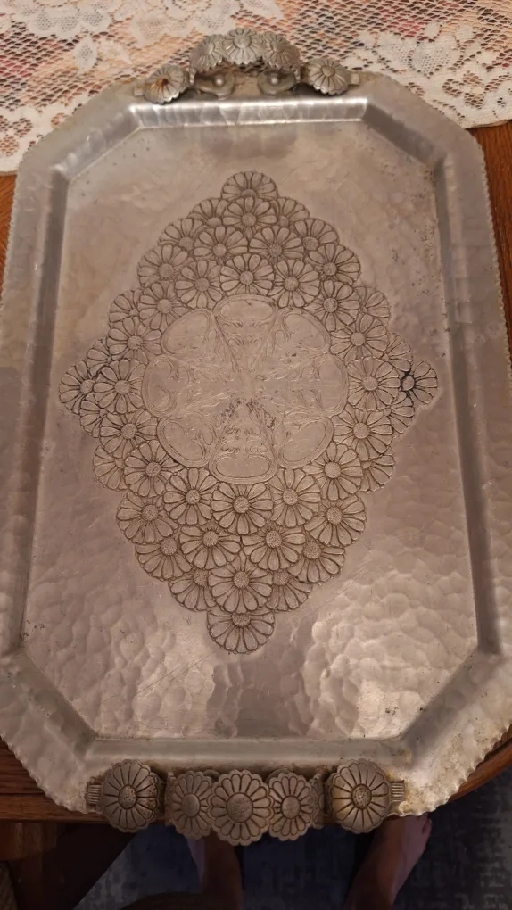 Platter for sale. pickup And Cash Only image indicator(2)