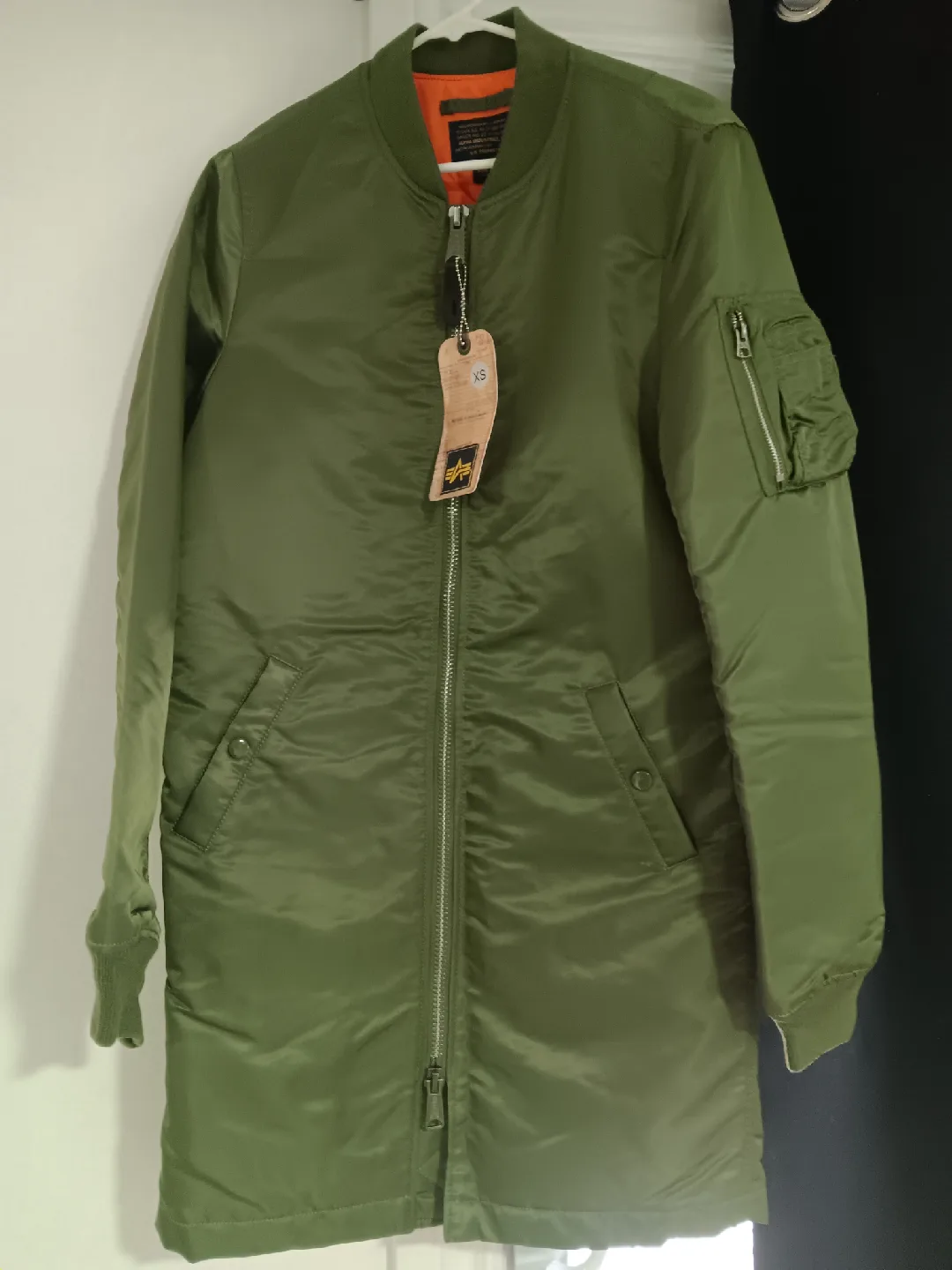 Bnwt Alpha Industries MA-1 Jacket Long Size XS image indicator(2)