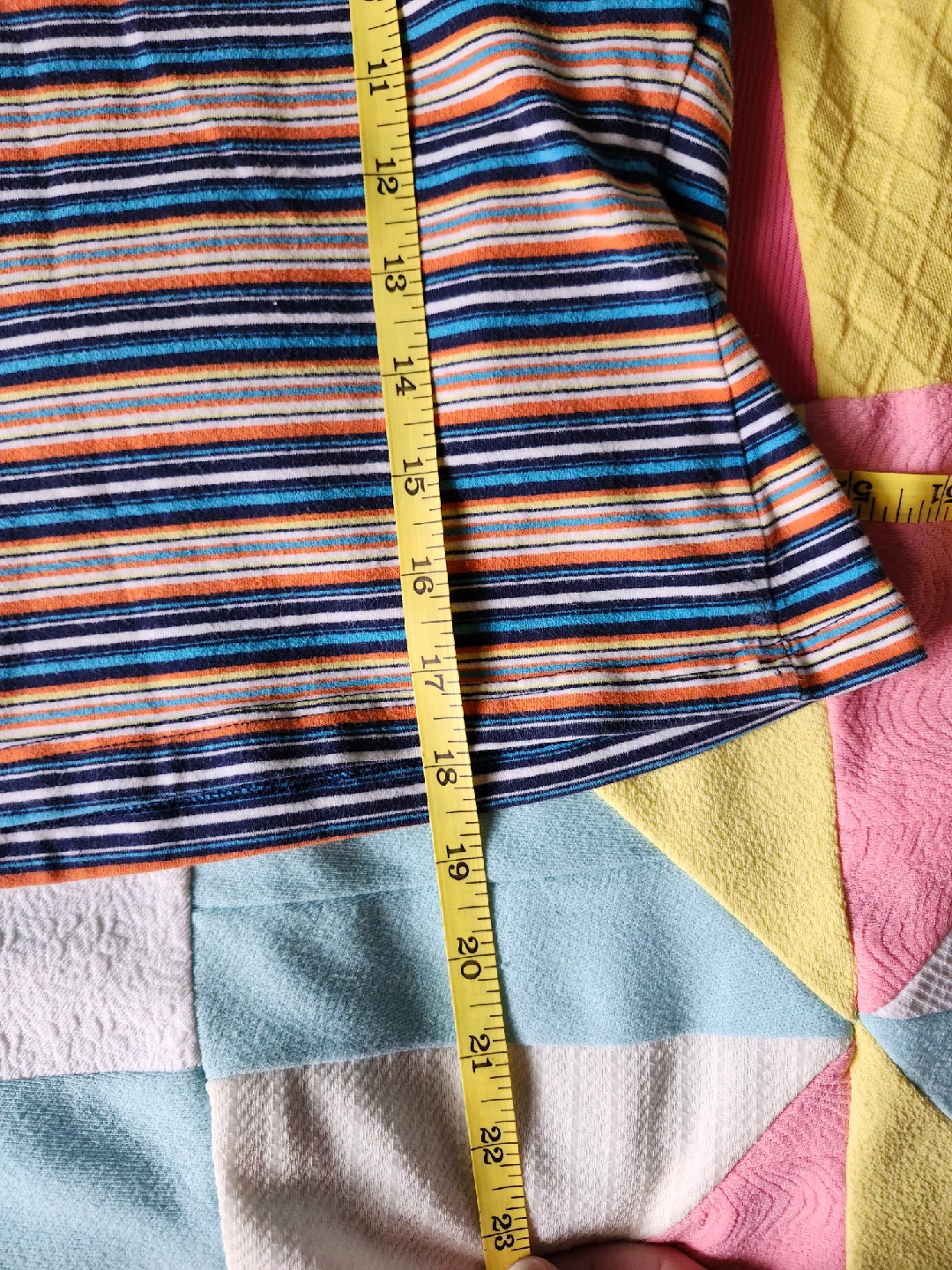 90s striped t-shirt by Guess image indicator(6)