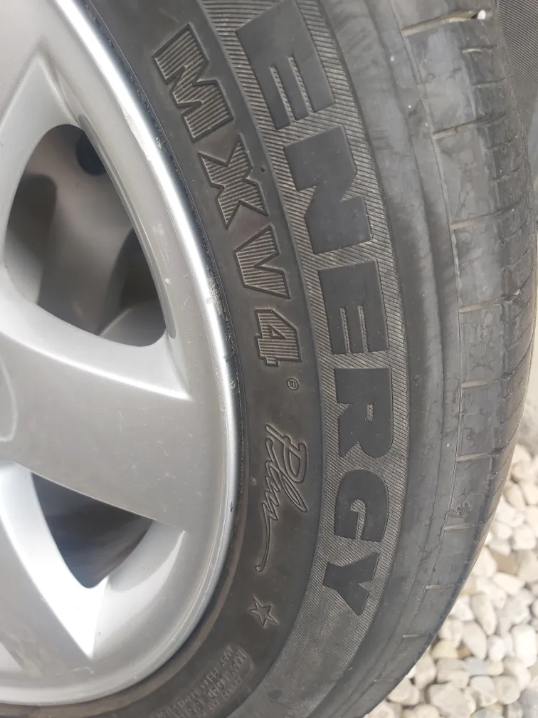 Michelin Energy MXV4 Plus 205/55R16 Tires image indicator(2)