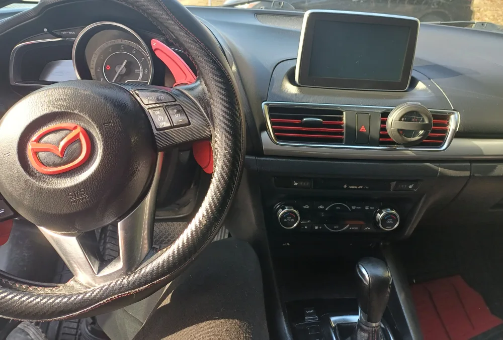 2014 Black Mazda 3 Hatchback 181,000km image indicator(4)