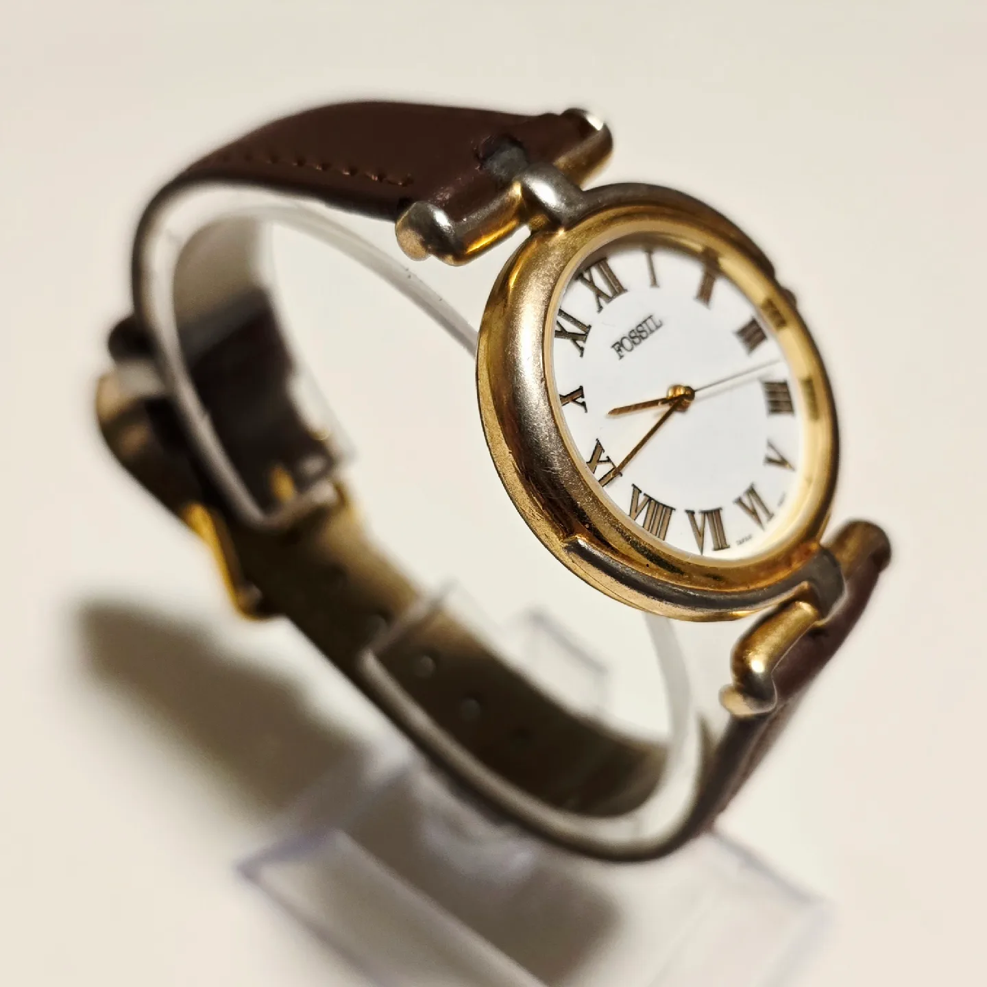 Fossil Quartz Watch New Battery image indicator(4)