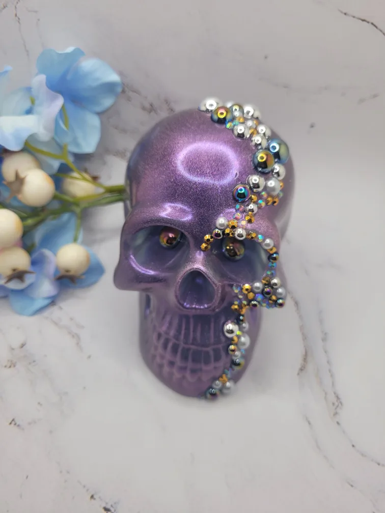 Resin Skull Decor image indicator(3)